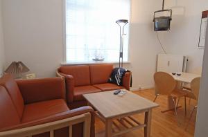Khu vực ghế ngồi tại Skagen Apartment
