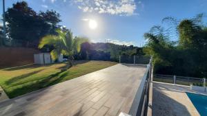 La alberca dentro o cerca de Palm's Bohemian House with Private Pool
