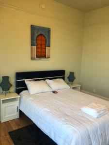 Posteľ alebo postele v izbe v ubytovaní Mishas Comfort Haven