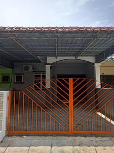 Το κτήριο όπου στεγάζεται  η παραθεριστική κατοικία