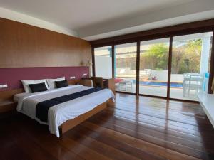Postel nebo postele na pokoji v ubytování Samui Mekkala Seaview