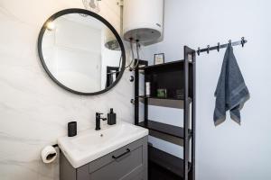 Kúpeľňa v ubytovaní Apartment Helena Rovanjska