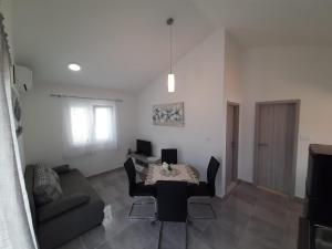 Posezení v ubytování Apartmani Eni