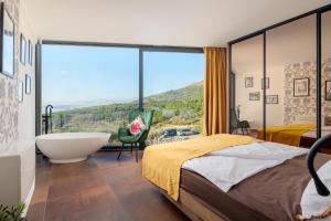 Posteľ alebo postele v izbe v ubytovaní Luxury Villa Una Split