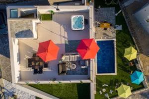 Bazén v ubytovaní Luxury Villa Una Split alebo v jeho blízkosti