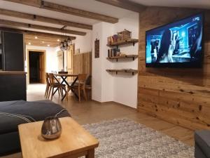 TV a/nebo společenská místnost v ubytování Frankenhof