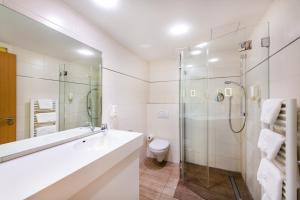 Koupelna v ubytování Diehls Hotel