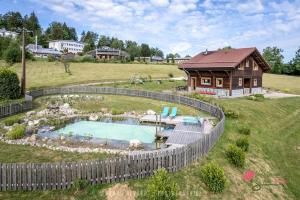 Gallery image of Le Domaine des Fleurs - Chalet La Reine des Prés in Gérardmer