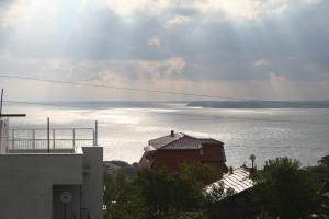 Φυσικό τοπίο κοντά σε αυτή η παραθεριστική κατοικία