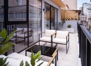Ein Balkon oder eine Terrasse in der Unterkunft PAREA Athens