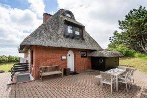 Το κτήριο όπου στεγάζεται  το διαμέρισμα