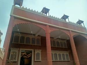 奥拉奇哈Hotel Rajwada palace的相册照片