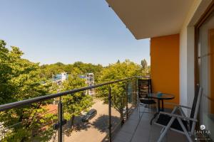 Balkón alebo terasa v ubytovaní Jantar Apartamenty City Center