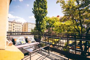 Balkon lub taras w obiekcie Hotel Villa Art Novis City Center