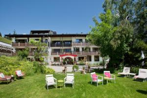 Vonkajšia záhrada v ubytovaní Hotel Angela