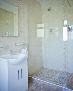 Gallery image of Cahergal Farmhouse B&B in Newmarket on Fergus