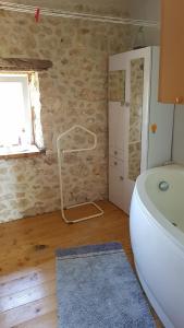 Koupelna v ubytování Chambre chez habitant 4 Personnes à la ferme de Lupin