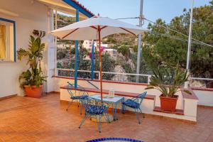 Balkón nebo terasa v ubytování Hotel Casa Adolfo Ischia