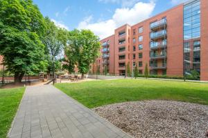 Vonkajšia záhrada v ubytovaní Gdańsk Comfort Apartaments Łąkowa