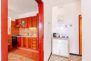 Kuchyňa alebo kuchynka v ubytovaní A1-apartment 50m from the beach with the sea view