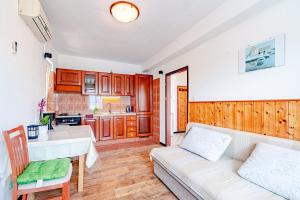 Kuchyňa alebo kuchynka v ubytovaní A1-apartment 50m from the beach with the sea view