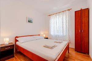 Posteľ alebo postele v izbe v ubytovaní A1-apartment 50m from the beach with the sea view