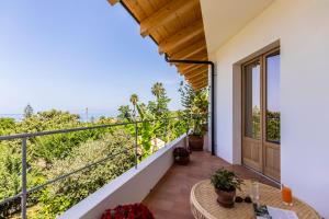 Balkón nebo terasa v ubytování HibiscusUno Tropea Residence