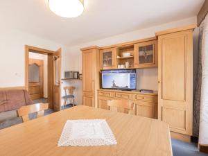 Kuchnia lub aneks kuchenny w obiekcie Apartment Kraxner