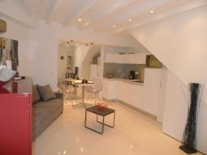 NICE VILLAGE1 AP2087 by RIVIERA HOLIDAY HOMES