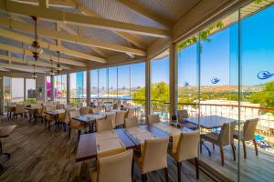 Een restaurant of ander eetgelegenheid bij Riva Bodrum Resort- Adult Only +16