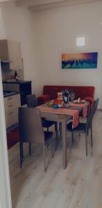 A kitchen or kitchenette at Appartamento francy Még 6 kép
