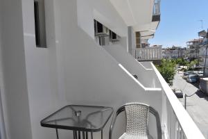 Balkon oz. terasa v nastanitvi Giorgos-Fenia Apartments
