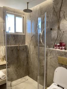 Kopalnica v nastanitvi Rose Suite