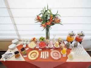 Comida no hotel ou em algum lugar perto