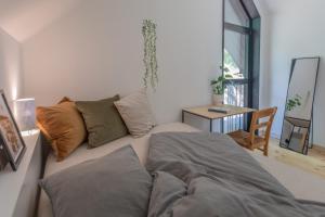 Postel nebo postele na pokoji v ubytování Czarny domek w górach