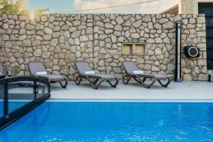 Gallery image of Stone House in Lovinac +25 photos