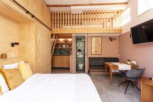 Photo de la galerie de l'établissement Lovely and charming guesthouse near city center, close to Rotterdam, à Dordrecht