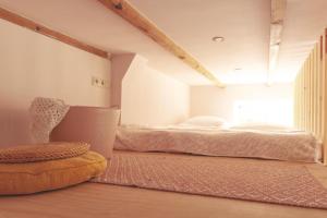 Photo de la galerie de l'établissement Lovely and charming guesthouse near city center, close to Rotterdam, à Dordrecht 5 autres photos