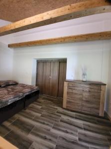 Posteľ alebo postele v izbe v ubytovaní Apartmán u kolejí II