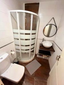 Kúpeľňa v ubytovaní Marinac3 Precioso apartamento con patio en el centro histórico de Málaga