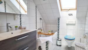 Koupelna v ubytování Famous 24h Check-in, 100 qm, Klima, Loggia