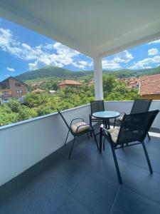 Nespecifikovaný výhled na hory nebo výhled na hory při pohledu z apartmánu