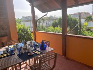 Casa Drema - Villa al mare con terrazza的阳台或露台