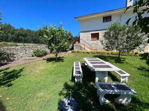 Vonkajšia záhrada v ubytovaní Casa Rural Sierra Salvada