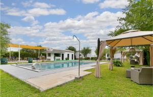 Beautiful Home In El Coronil With Wifi, 8 Bedrooms And Swimming Pool