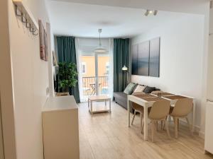 Televízia a/alebo spoločenská miestnosť v ubytovaní Tarifa Cozy House - Central - Parking - Wifi