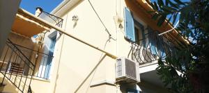 Balkón nebo terasa v ubytování Lourantos Bayside Apartments