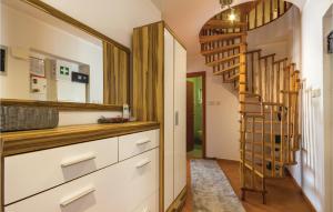 Fotografia z galérie ubytovania 3 Bedroom Nice Apartment In Cavle v destinácii Čavle