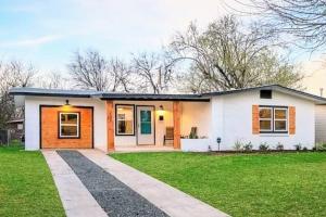 サンアントニオにあるModern Home in Central San Antonio!のギャラリーの写真