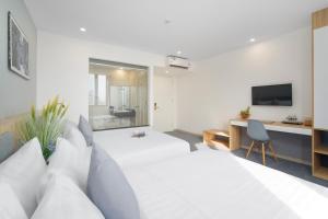 Televisi dan/atau pusat hiburan di Davue Hotel by THG